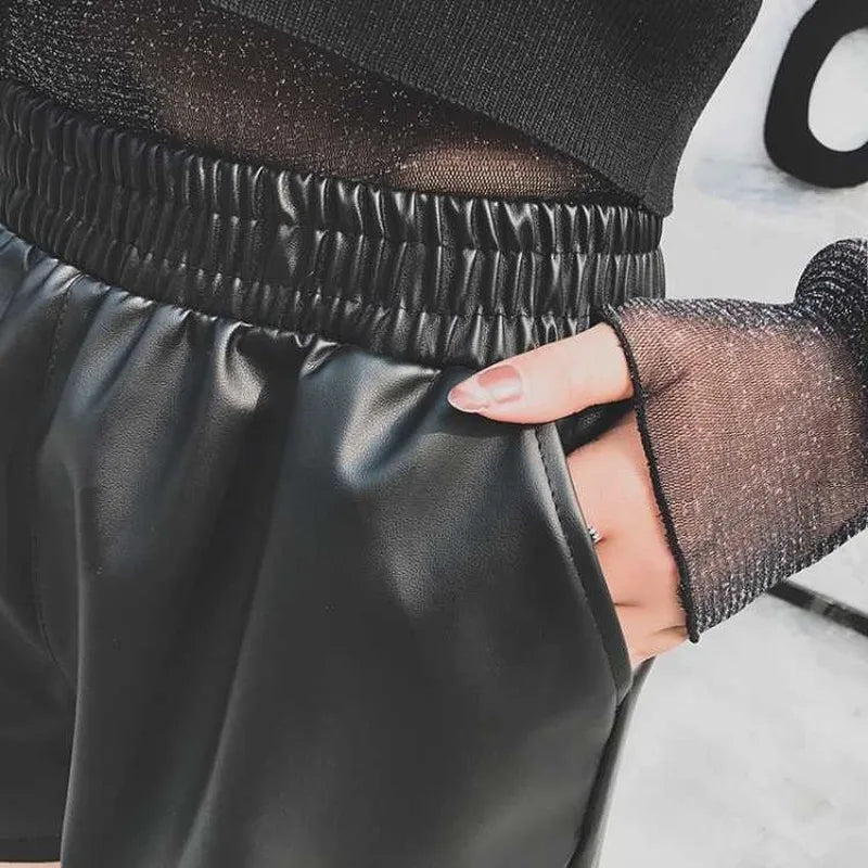 2024 Women Black  PU Leather Shorts High Waist Wide Leg Faux Leather Shorts High Quality Winter Loose PU Shorts  4XL